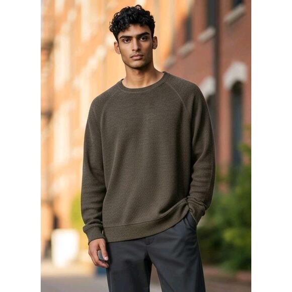 Banana Republic Men's Crewneck Lightweight Sweater Brown Size Medium - Picture 1 of 6